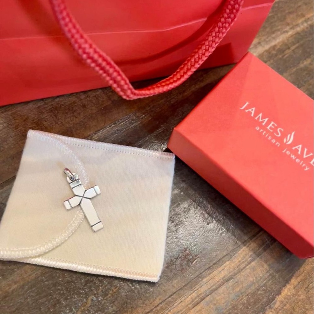 James Avery - Large Pendant Cross